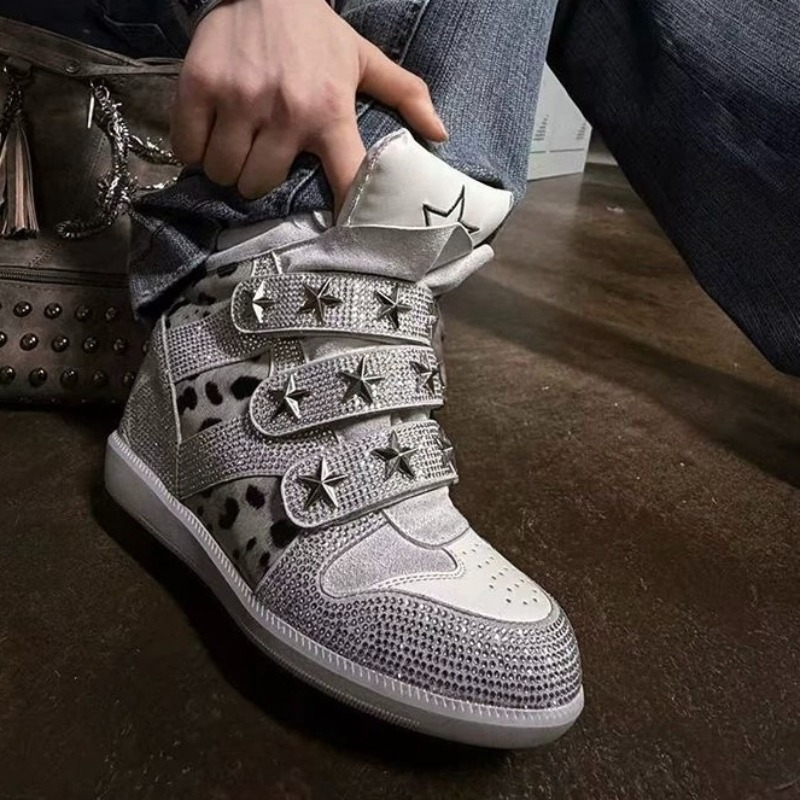 High‑Top Hidden Wedges Sneaker - đánh giá và giá Ethnic Modern Fashion