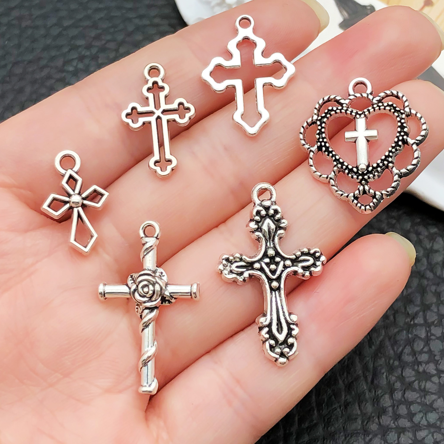 52pcs Assorted Cross Pendants  - đánh giá và giá Ethnic Fashion Design